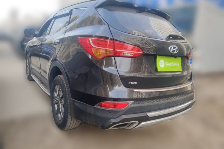 Used Hyundai Santa Fe 2013 2.4L Automatic Two-Wheel Drive Smart Version Rear Left 45 Deg