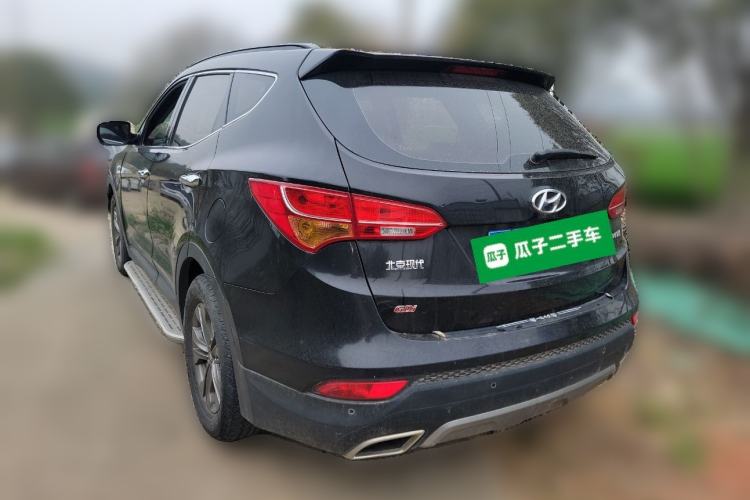 Used Hyundai Santa Fe 2013 2.4L Automatic Two-Wheel Drive Smart Version Rear Left 45 Deg