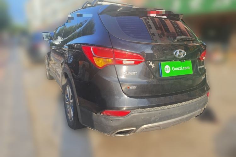 Used Hyundai Santa Fe 2013 2.0T Automatic All-Wheel Drive Top Trim Rear Left 45 Deg