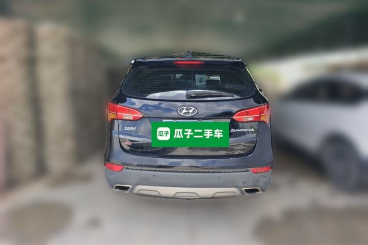 Used Hyundai Santa Fe 2013 2.4L Automatic Two-Wheel Drive Smart Version Rear