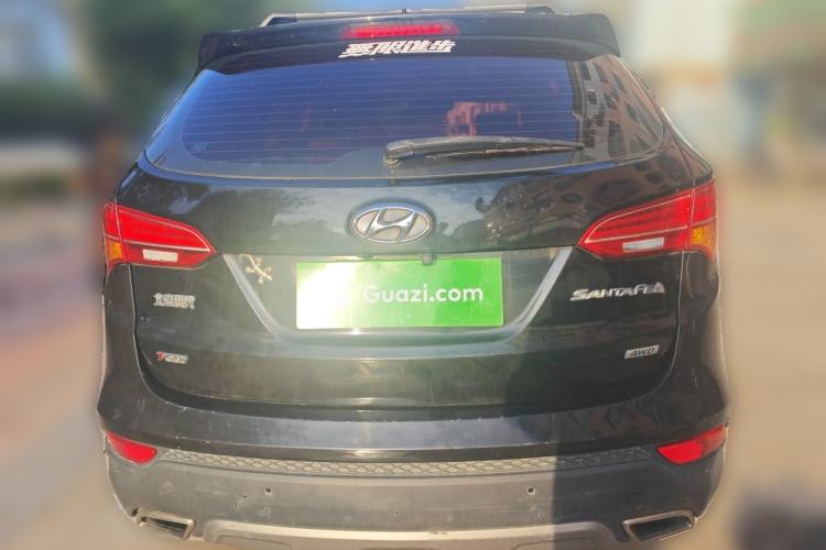 Used Hyundai Santa Fe 2013 2.0T Automatic All-Wheel Drive Top Trim Rear