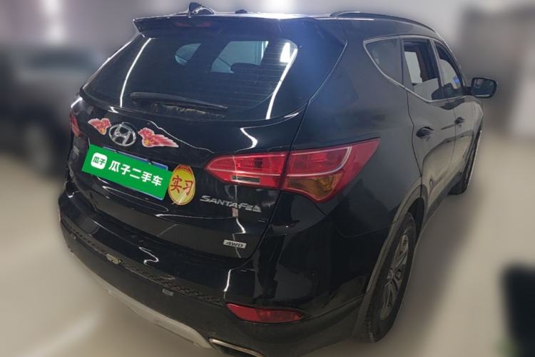 Used Hyundai Santa Fe 2013 2.4L Automatic 4x4 Comfort Edition Rear Right 45 Deg