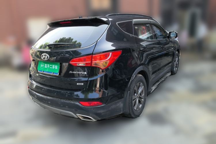 Used Hyundai Santa Fe 2013 2.4L Automatic 4x4 Comfort Edition Rear Right 45 Deg