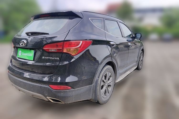 Used Hyundai Santa Fe 2013 2.4L Automatic Two-Wheel Drive Smart Version Rear Right 45 Deg