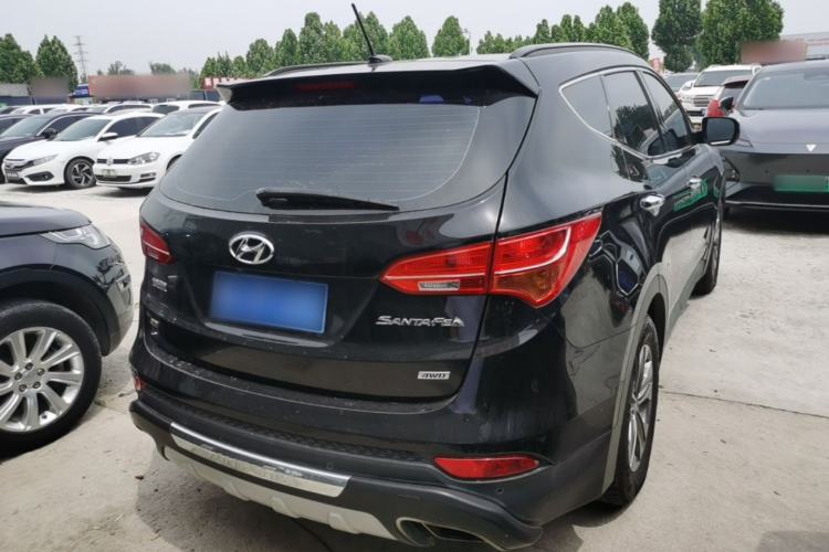 Used Hyundai Santa Fe 2013 Revised Version 2.4L Automatic All-Wheel Drive Smart Type Rear Right 45 Deg
