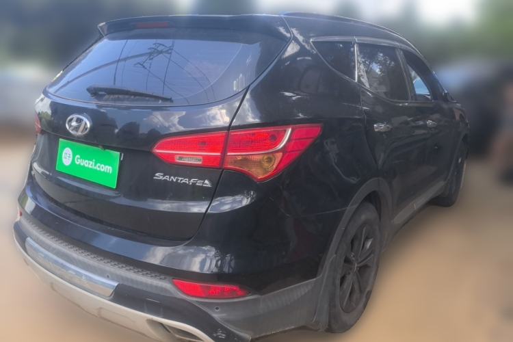 Used Hyundai Santa Fe 2013 2.4L Automatic Two-Wheel Drive Smart Version Rear Right 45 Deg