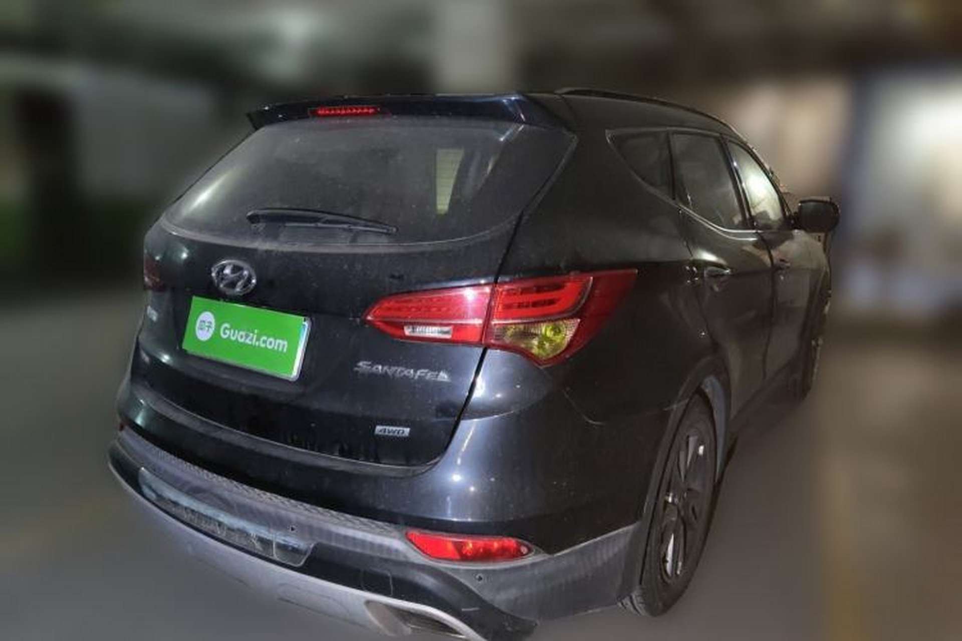 Used Hyundai Santa Fe 2013 2.0T Automatic All-Wheel Drive Top Trim Rear Right 45 Deg
