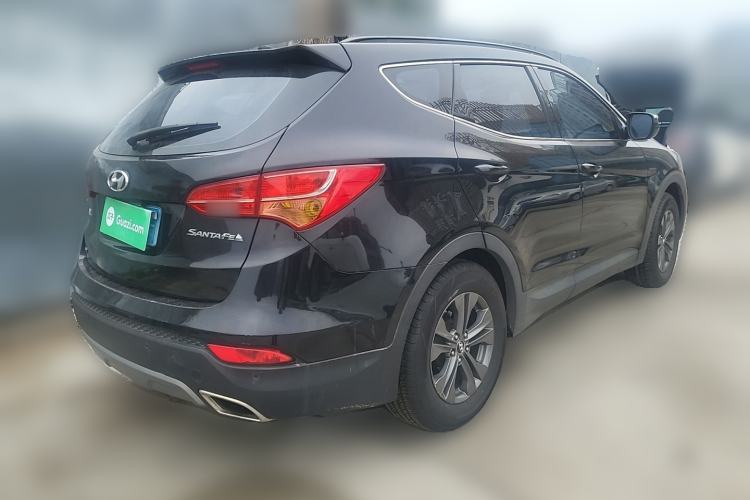 Used Hyundai Santa Fe 2013 2.4L Automatic 2WD Comfort Edition Rear Right 45 Deg