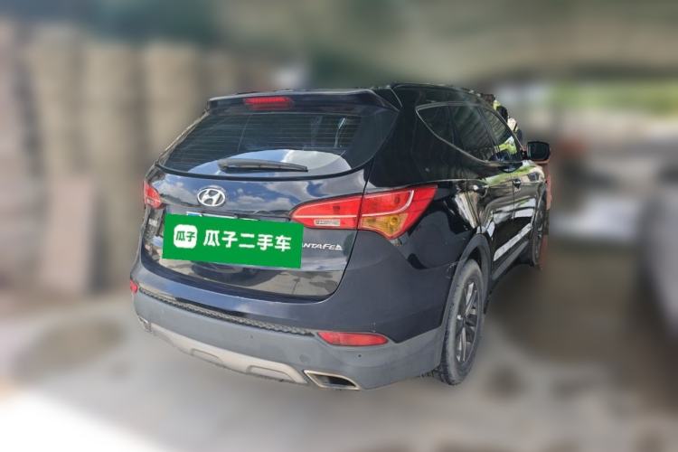 Used Hyundai Santa Fe 2013 2.4L Automatic Two-Wheel Drive Smart Version Rear Right 45 Deg