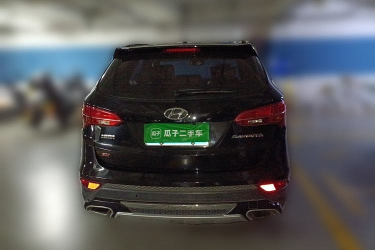 Used Hyundai Santa Fe 2013 2.4L Automatic Two-Wheel Drive Smart Version Rear