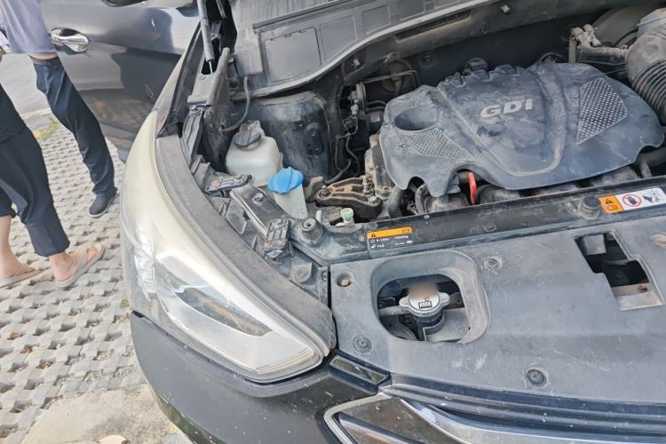 Used Hyundai Santa Fe  Right Front Headlight