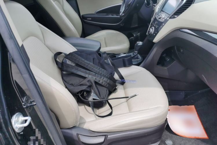 Used Hyundai Santa Fe 2013 Revised Version 2.4L Automatic All-Wheel Drive Smart Type Right Front Seat