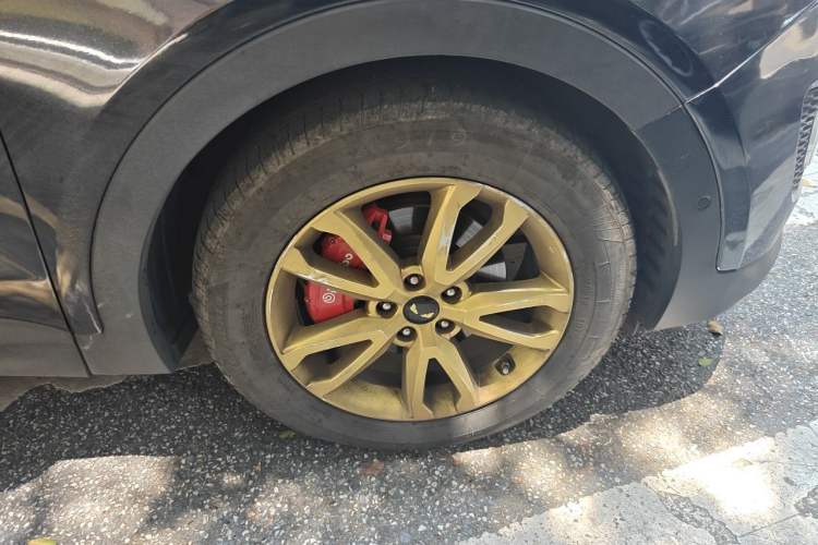 Used Hyundai Santa Fe 2013 Revised Version 2.0T Automatic All-Wheel Drive Top-Tier Trim Right Front Wheel Hub