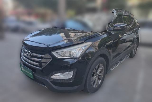 Used Hyundai Santa Fe 2013 2.4L Automatic 4x4 Smart Version