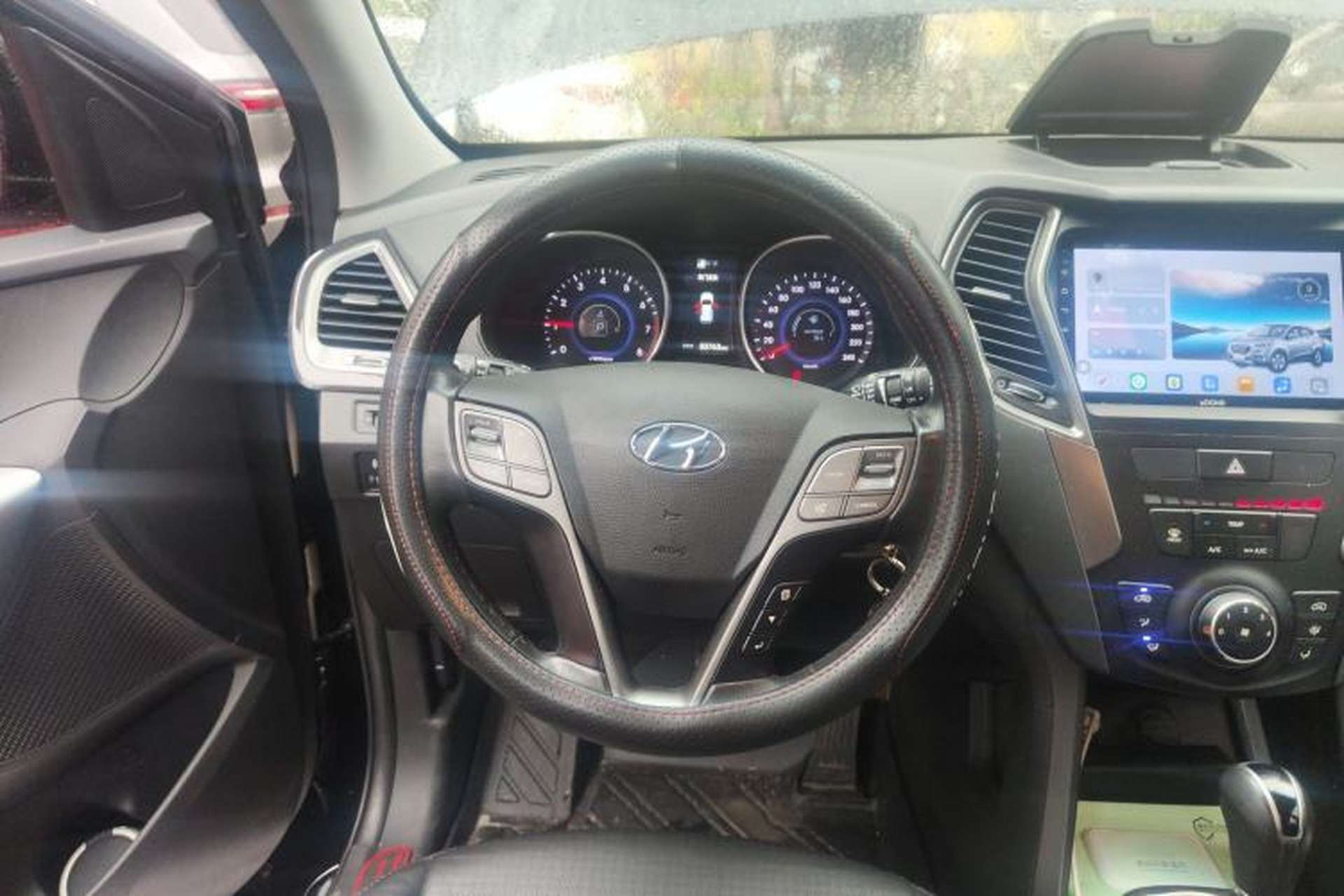 Used Hyundai Santa Fe 2013 2.0T Automatic Two-Wheel Drive Fashion Edition Steering Wheel