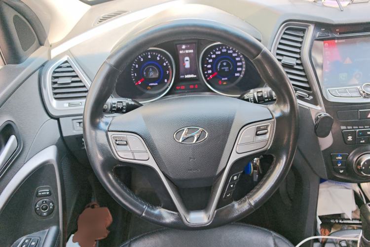 Used Hyundai Santa Fe 2013 2.4L Automatic 2WD Comfort Edition Steering Wheel