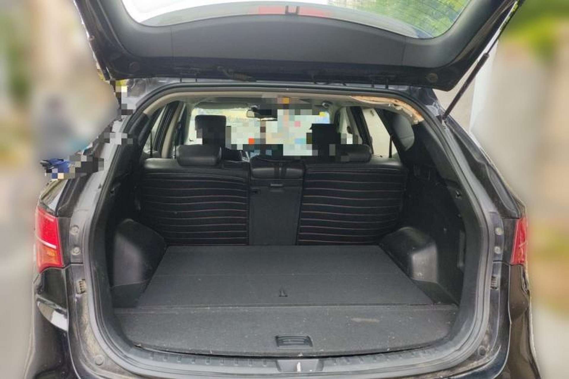 Used Hyundai Santa Fe 2013 2.4L Automatic Two-Wheel Drive Smart Version Trunk