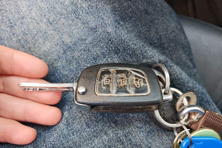 Used Hyundai Santa Fe 2013 2.4L Automatic 2WD Comfort Edition Vehicle Key