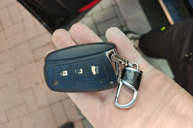 Used Hyundai Santa Fe 2013 2.4L Automatic 4x4 Smart Version Vehicle Key