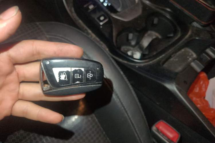 Used Hyundai Santa Fe 2013 2.4L Automatic 2WD Comfort Edition Vehicle Key