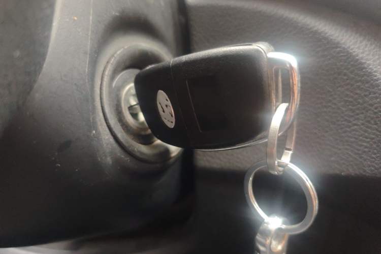 Used Hyundai Santa Fe 2013 2.4L Automatic 2WD Comfort Edition Vehicle Key
