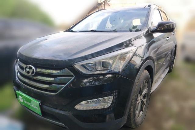 Used Hyundai Santa Fe 2013 2.4L Automatic Two-Wheel Drive Smart Version