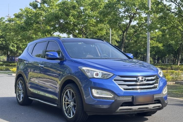 Used Hyundai Santa Fe 2013 2.4L Automatic Two-Wheel Drive Smart Version Exterior 10
