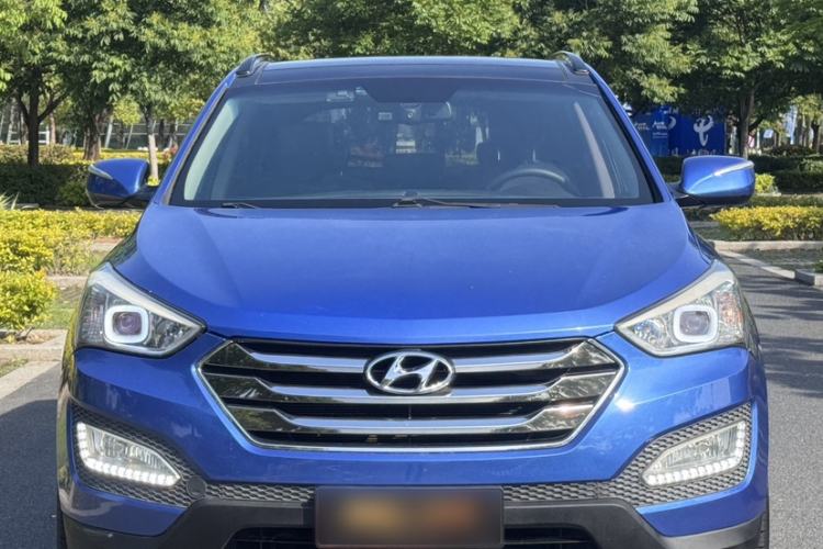 Used Hyundai Santa Fe 2013 2.4L Automatic Two-Wheel Drive Smart Version Exterior 3