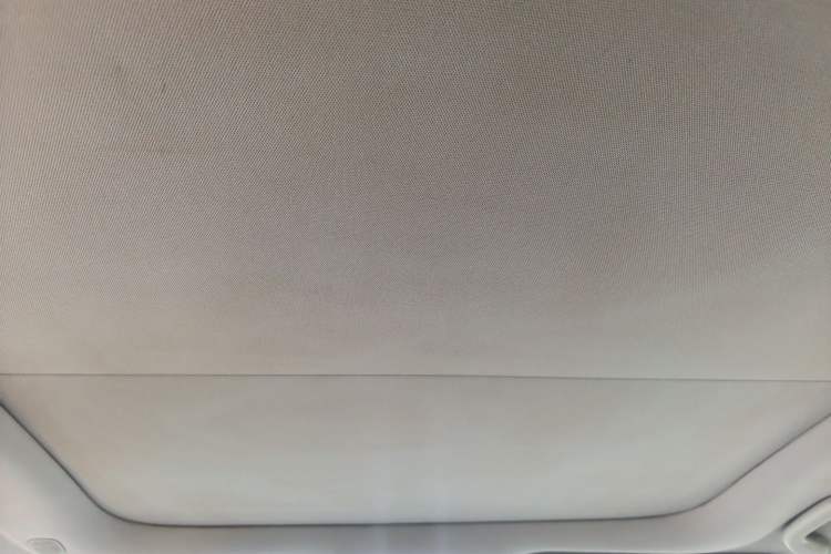 Used Hyundai Santa Fe 2013 2.4L Automatic Two-Wheel Drive Smart Version Headliner