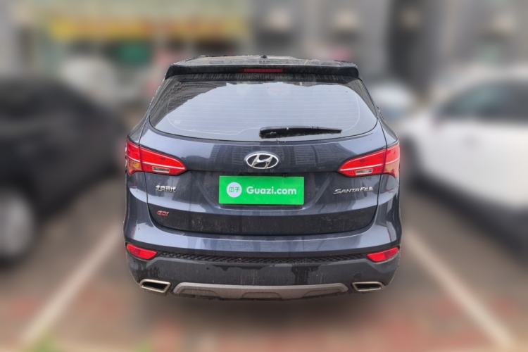 Used Hyundai Santa Fe 2013 2.4L Automatic Two-Wheel Drive Smart Version Rear