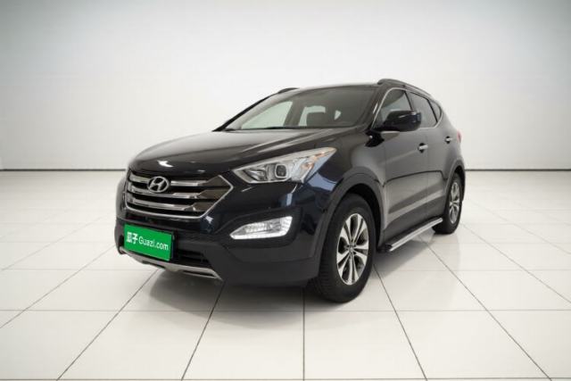 Used Hyundai Santa Fe 2013 2.4L Automatic Two-Wheel Drive Smart Version