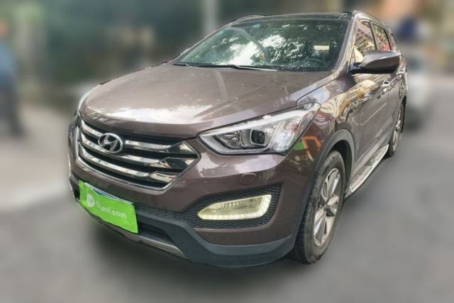 Used Hyundai Santa Fe 2013 Revised Version 2.4L Automatic All-Wheel Drive Luxury Trim