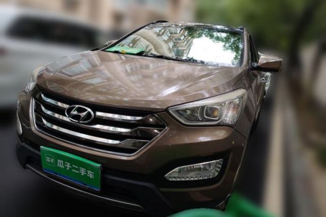 Used Hyundai Santa Fe 2013 2.4L Automatic Two-Wheel Drive Smart Version
