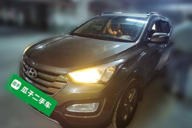 Used Hyundai Santa Fe 2013 2.4L Automatic 2WD Comfort Edition