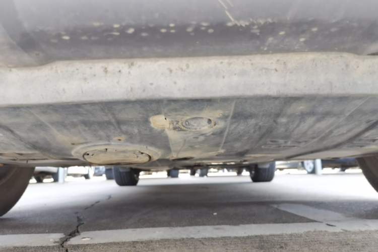 Used Hyundai Santa Fe 2013 2.4L Automatic Two-Wheel Drive Smart Version Chassis Front