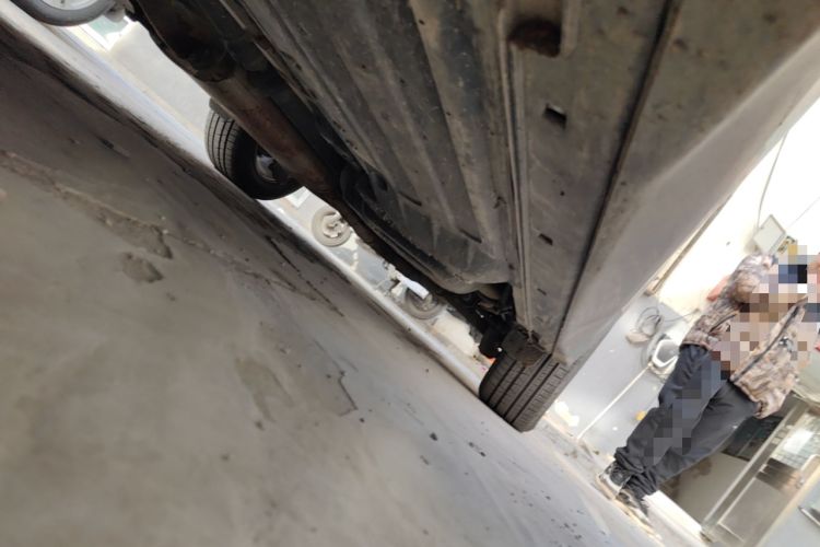 Used Hyundai Santa Fe 2013 2.4L Automatic 4x4 Prestige Edition Chassis Front Left