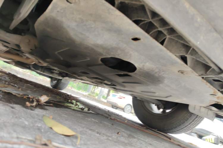 Used Hyundai Santa Fe 2013 2.4L Automatic Two-Wheel Drive Smart Version Chassis Front