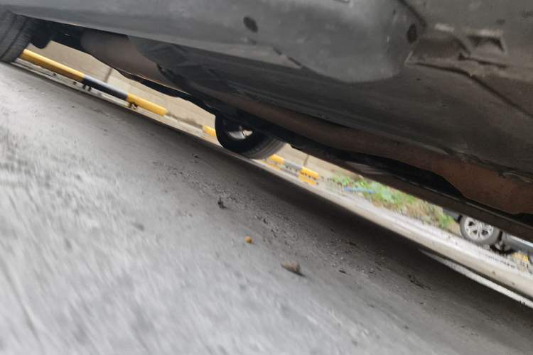 Used Hyundai Santa Fe  Chassis Front Right