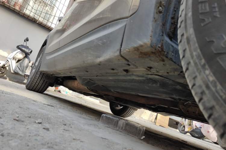Used Hyundai Santa Fe 2013 2.4L Automatic 4x4 Prestige Edition Chassis Front Right