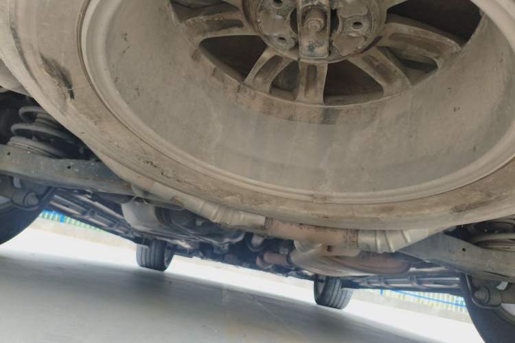 Used Hyundai Santa Fe 2013 2.0T Automatic All-Wheel Drive Top Trim Chassis Rear