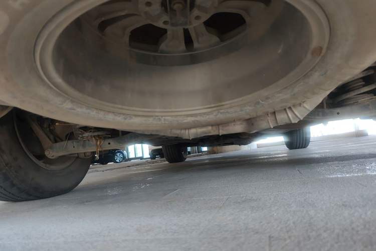 Used Hyundai Santa Fe 2013 2.4L Automatic Two-Wheel Drive Smart Version Chassis Rear