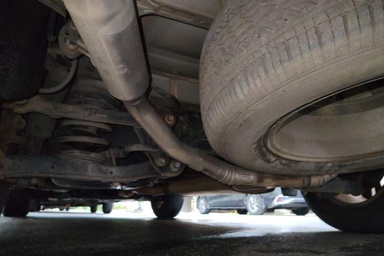 Used Hyundai Santa Fe 2013 2.4L Automatic Two-Wheel Drive Smart Version Chassis Rear Left
