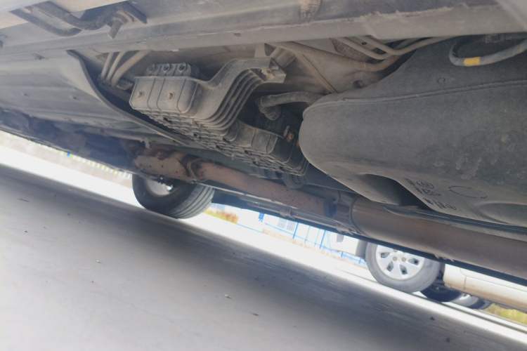 Used Hyundai Santa Fe 2013 2.0T Automatic All-Wheel Drive Top Trim Chassis Rear Left