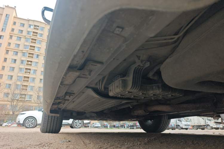 Used Hyundai Santa Fe 2013 2.4L Automatic Two-Wheel Drive Smart Version Chassis Rear Left