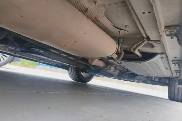 Used Hyundai Santa Fe 2013 2.0T Automatic All-Wheel Drive Top Trim Chassis Rear Right