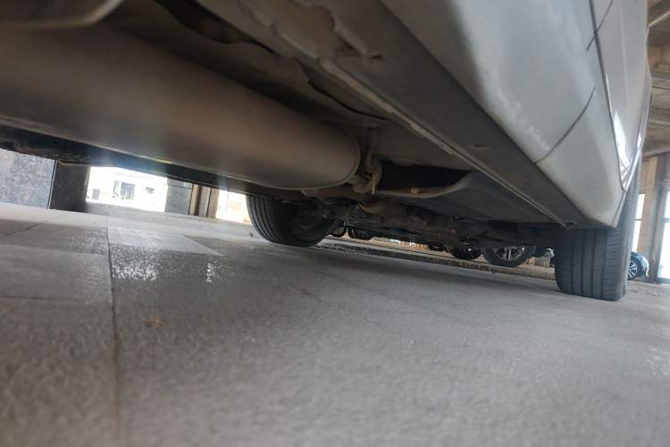 Used Hyundai Santa Fe 2013 2.4L Automatic Two-Wheel Drive Smart Version Chassis Rear Right