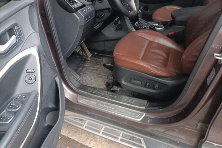Used Hyundai Santa Fe 2013 Revised Version 2.0T Automatic All-Wheel Drive Prestige Edition Driver Seat