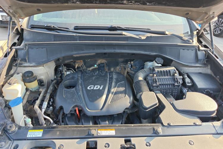 Used Hyundai Santa Fe 2013 2.4L Automatic 2WD Comfort Edition Engine Bay