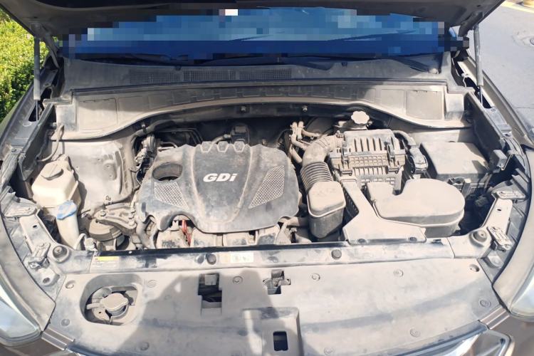 Used Hyundai Santa Fe 2013 Revised Version 2.4L Automatic All-Wheel Drive Smart Type Engine Bay