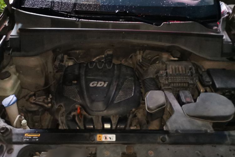 Used Hyundai Santa Fe 2013 2.4L Automatic Two-Wheel Drive Smart Version Engine Bay